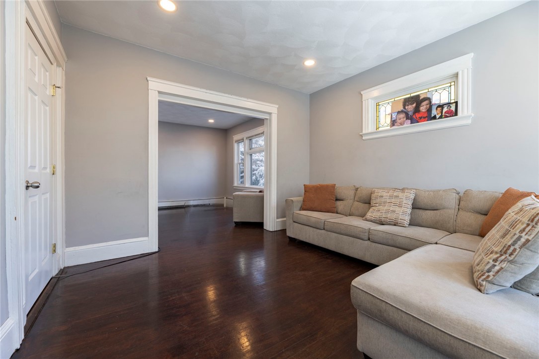 68 Radcliffe Avenue Providence, RI 02908 - Photo 4 of 49