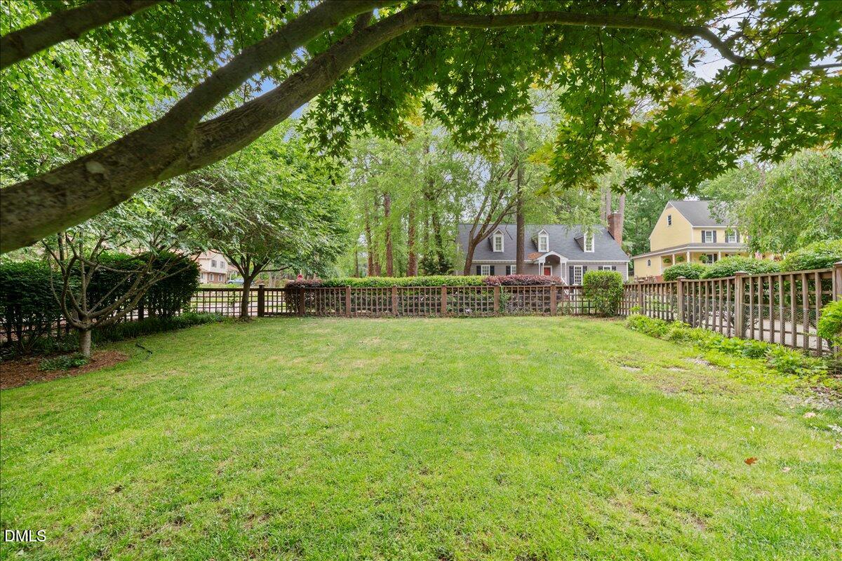 6733 Eastbrook Drive Raleigh, NC 27615 - Photo 30 of 37 45-P1136338
