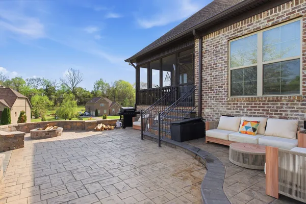 $769,900 | 1100 Lake Highlands Drive, Mount Juliet, TN 37122
