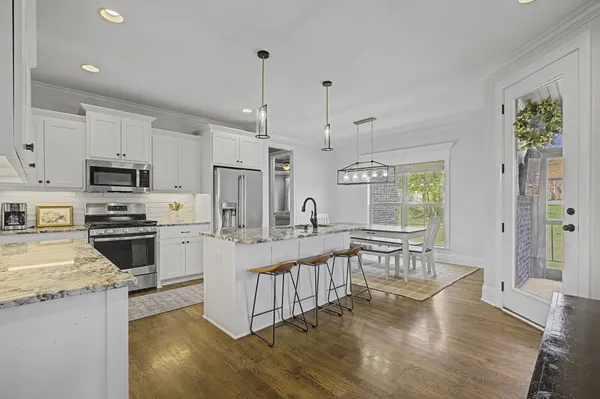 $769,900 | 1100 Lake Highlands Drive, Mount Juliet, TN 37122