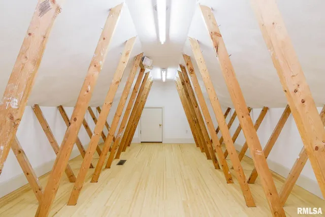 $760,000 | 12 Clearlake Drive, Centralia, IL 62801