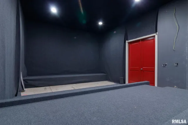 $760,000 | 12 Clearlake Drive, Centralia, IL 62801