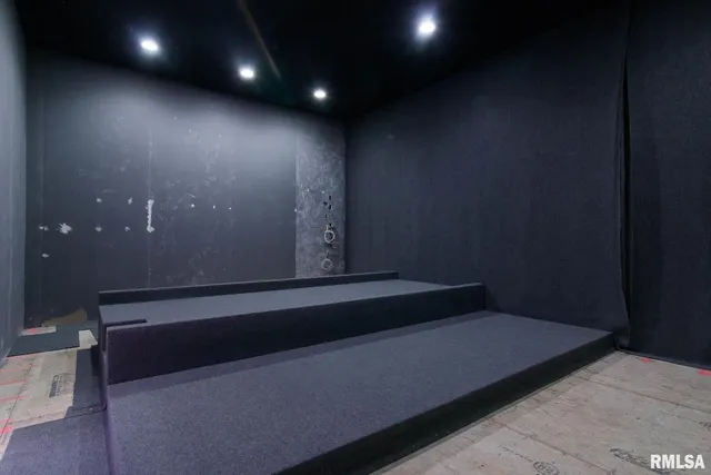 $760,000 | 12 Clearlake Drive, Centralia, IL 62801