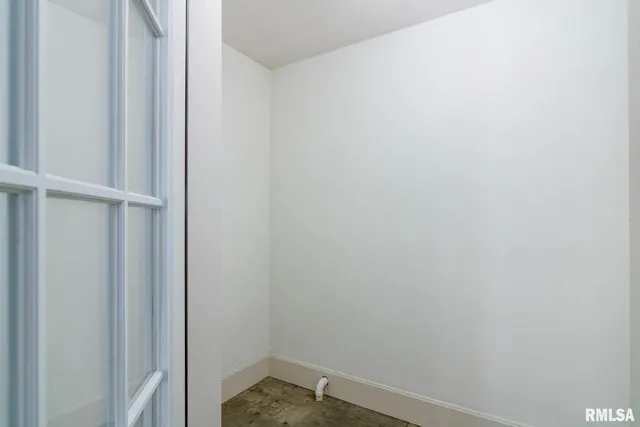 $760,000 | 12 Clearlake Drive, Centralia, IL 62801