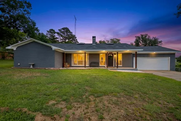 $335,000 | 2300 Country Club Drive, Canton, TX 75103