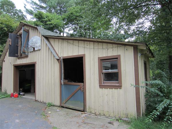 26-28 Quisset Road Mendon, MA 01756 - Photo 3 of 11 Gallery Image 3