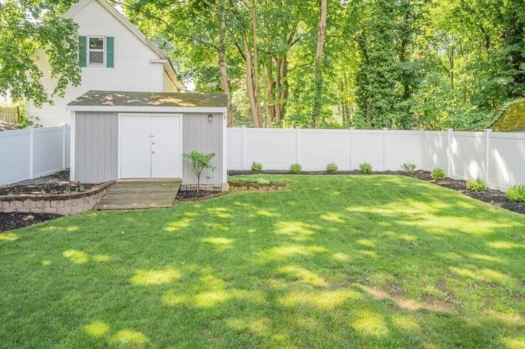 10 Richards Road Weymouth, MA 02189 - Photo 37 of 40