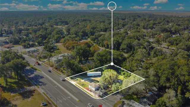 a view of a tennis court