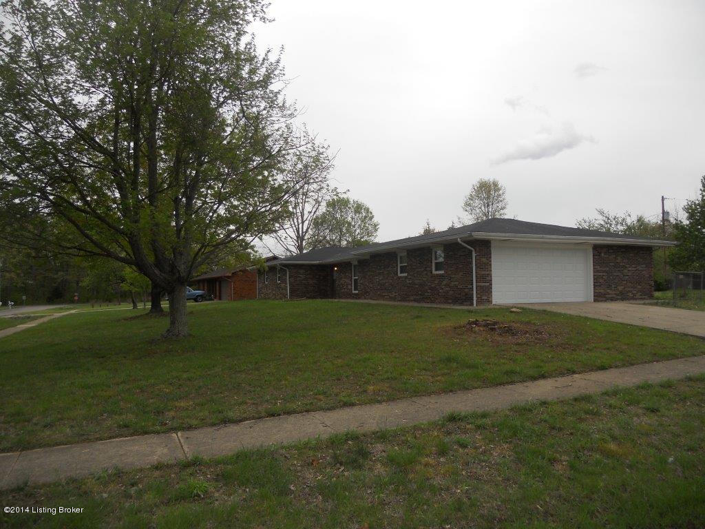 880 Cheyenne Road Radcliff, KY 40160 - Photo 3 of 47 DSCN2076