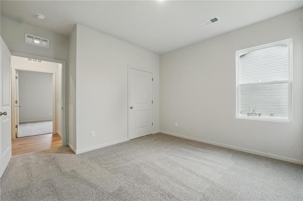 409 Southwest Redbud Court Blue Springs, MO 64064 - Photo 9 of 24