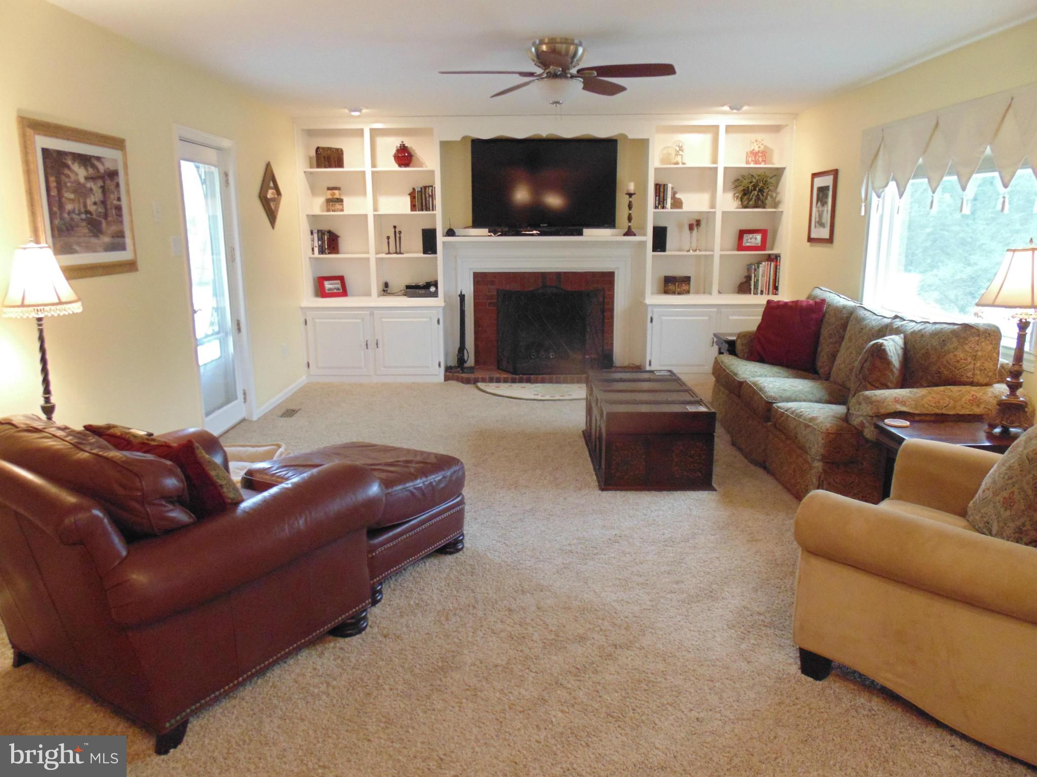 240 Houcksville Road South Hampstead, MD 21074 - Photo 3 of 28 Family Room