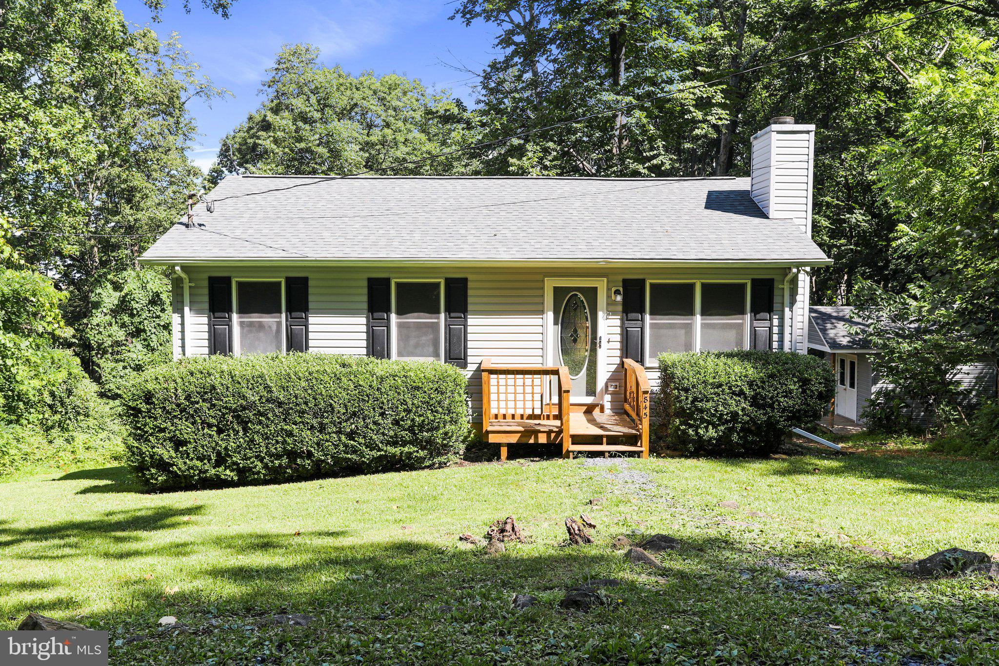 845 Old Linden Road Linden, VA 22642 - Photo 4 of 35 Gallery Image 4