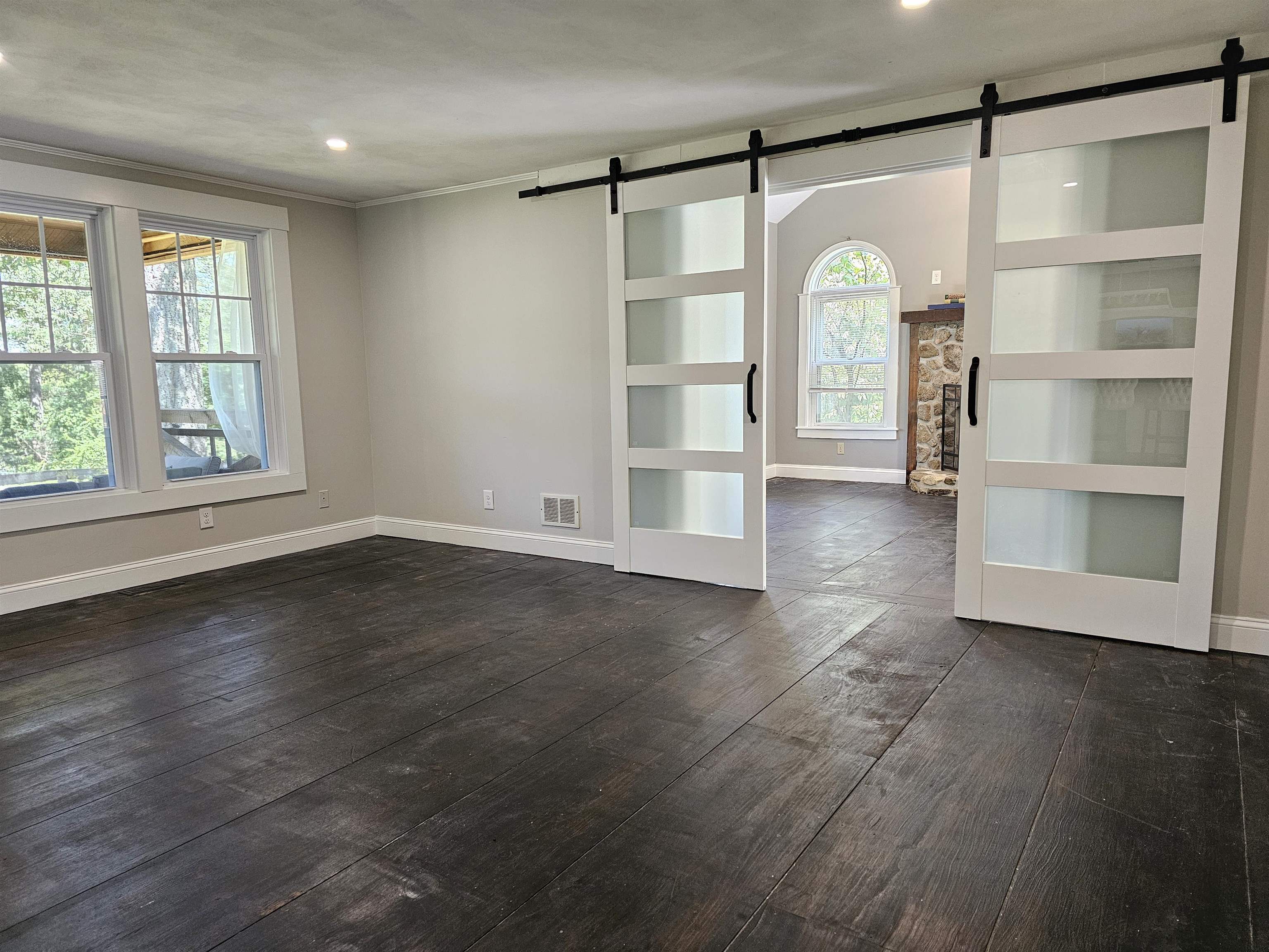 436 Mammoth Road Pelham, NH 03076 - Photo 17 of 59 Gallery Image 17