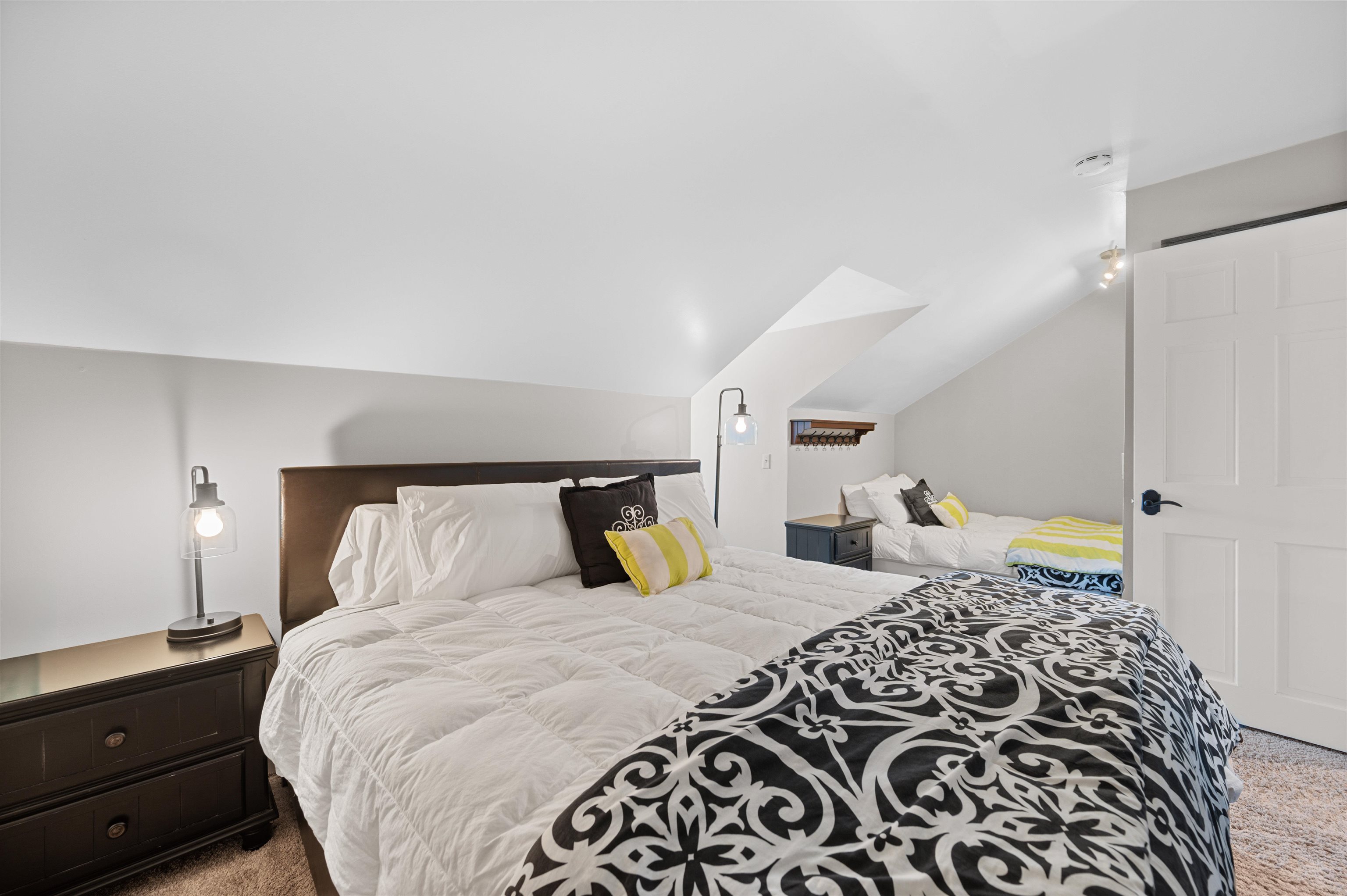 6047 Mountain Road, Unit 14 Stowe, VT 05672 - Photo 32 of 50 Gallery Image 32