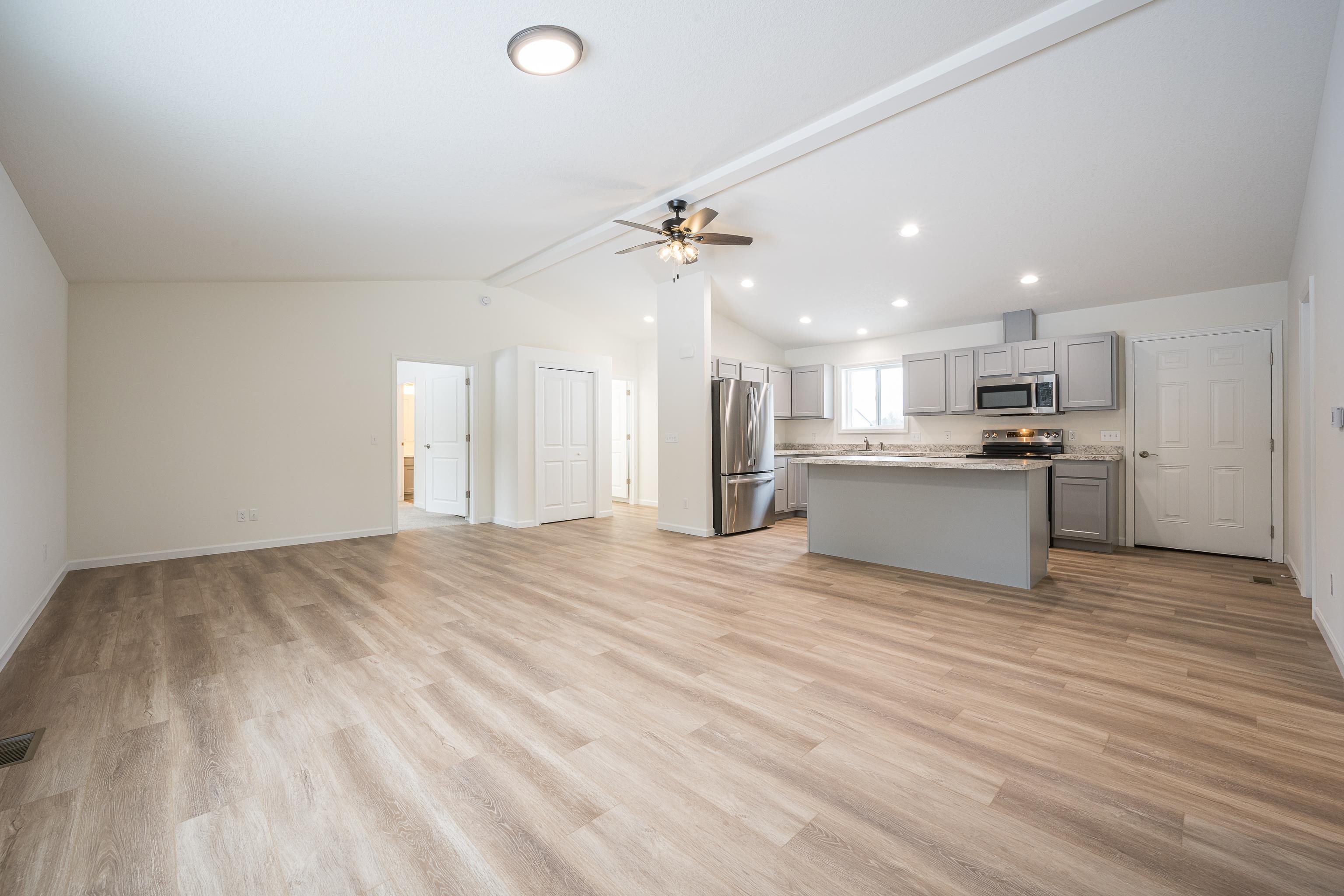 1208 Pheasant Run Gladwin, MI 48624 - Photo 15 of 42