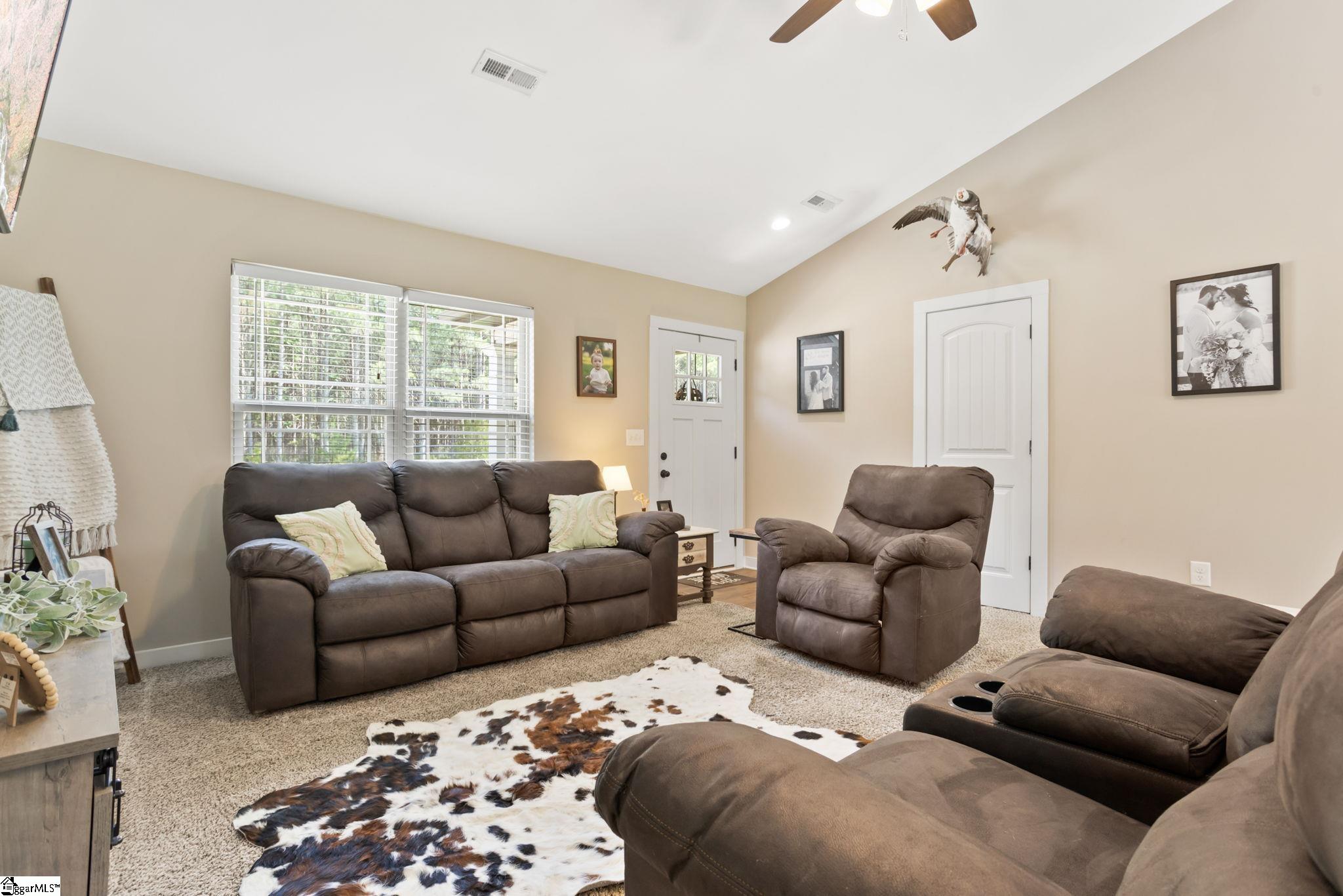 267 Metric Road Gray Court, SC 29645 - Photo 10 of 36 Gallery Image 10