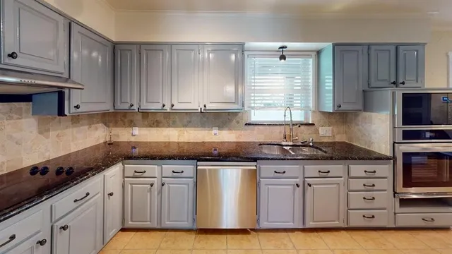 $3,600 | 6458 Royal Lane, Dallas, TX 75230