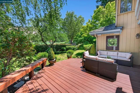 $2,198,800 | 549 Buttonwood Drive, Danville, CA 94506
