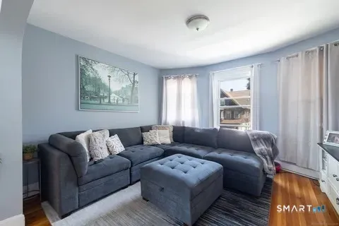 $1,950 | 154 Rose Street, Bridgeport, CT 06610