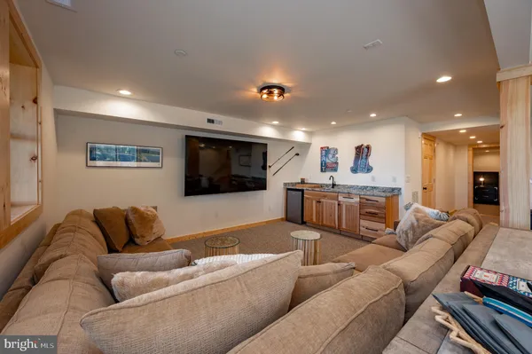 $1,275,000 | 36 Irwin Way, Oakland, MD 21550