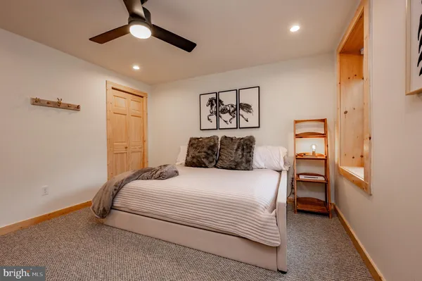 $1,249,000 | 36 Irwin Way, Oakland, MD 21550