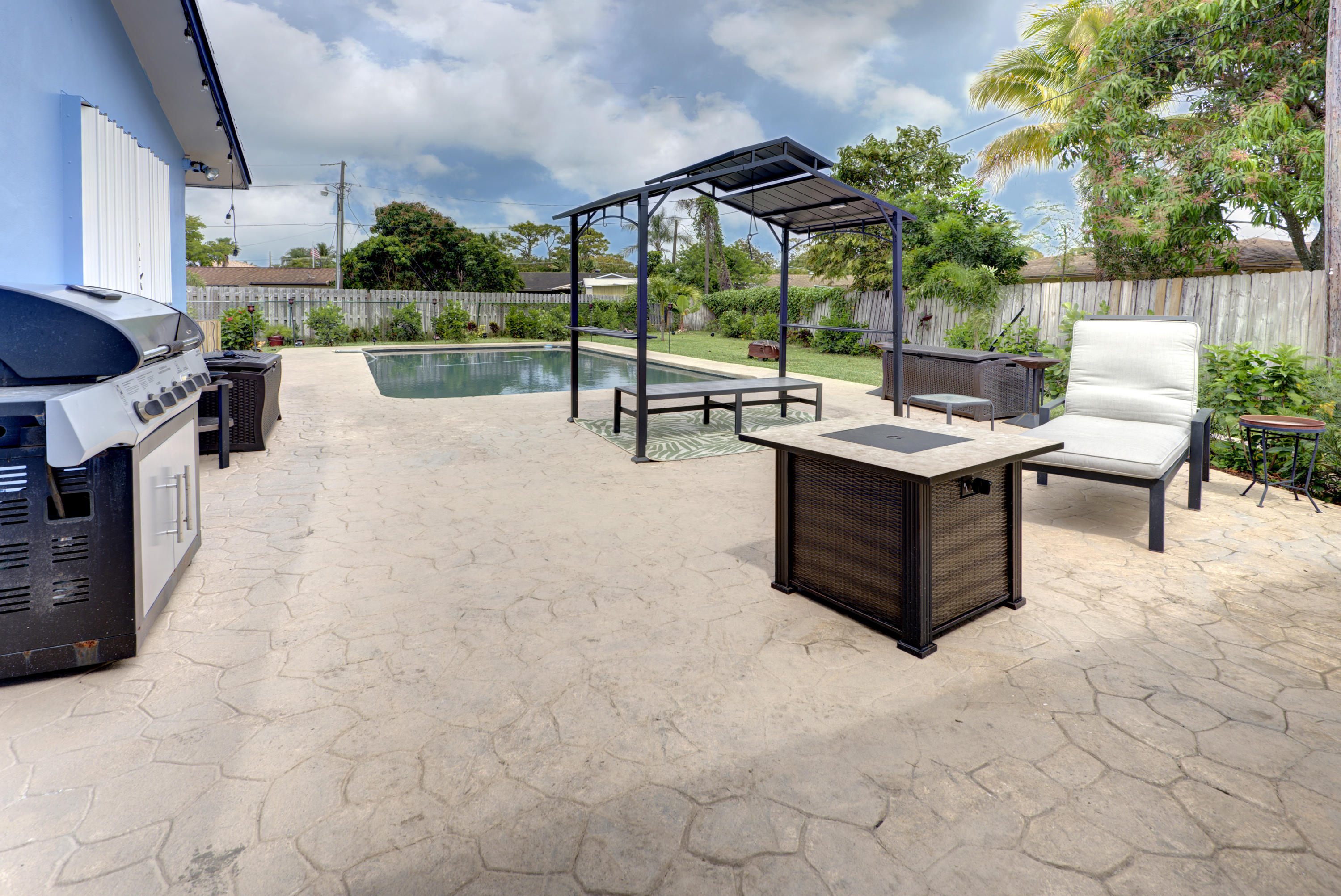 22196 Southwest 64th Terrace Boca Raton, FL 33428 - Photo 9 of 36 DSC_8405 sky