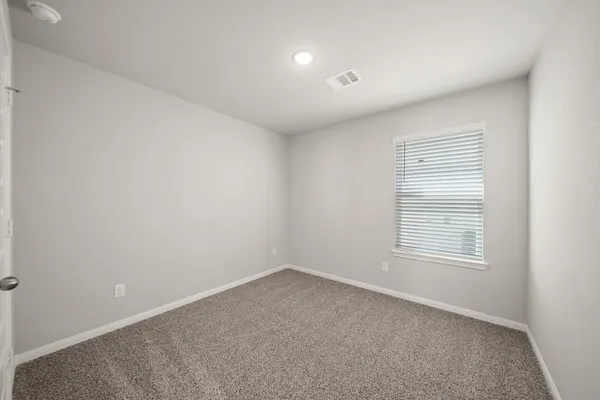 $1,835 | 312 Mouflon Drive, Huntsville, TX 77320