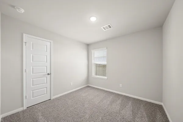 $1,835 | 312 Mouflon Drive, Huntsville, TX 77320