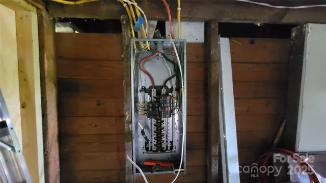 a view of walk in closet