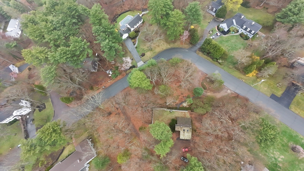 20 Berry Circle Hamilton, MA 01982 - Photo 2 of 35