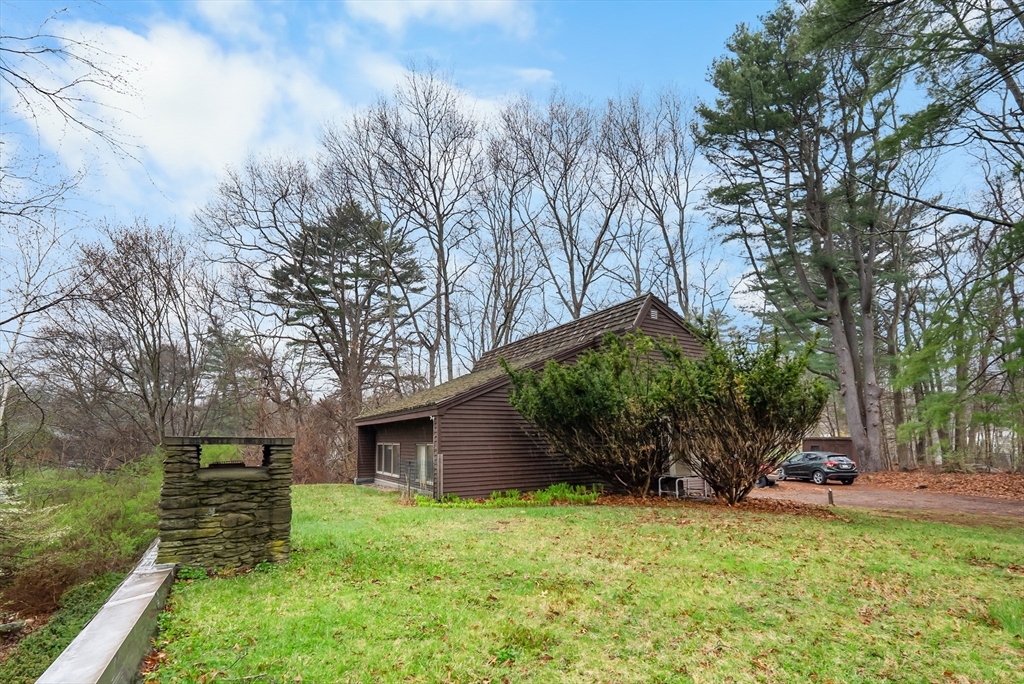 20 Berry Circle Hamilton, MA 01982 - Photo 29 of 35