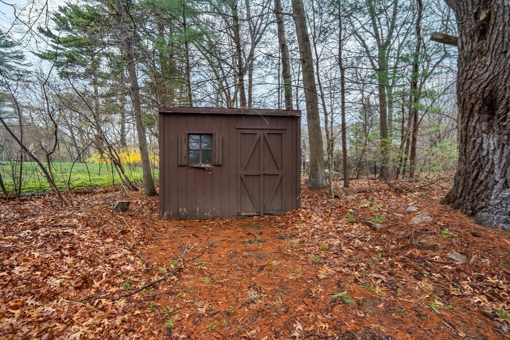 20 Berry Circle Hamilton, MA 01982 - Photo 32 of 35