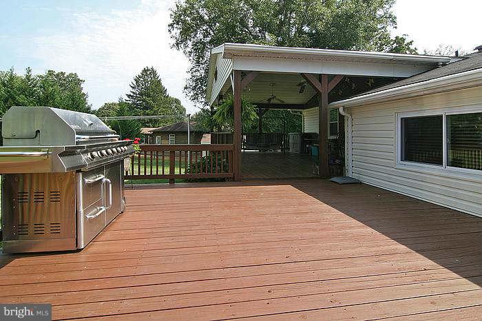 604 Blankner Road Sykesville, MD 21784 - Photo 23 of 28 Exterior (Rear)