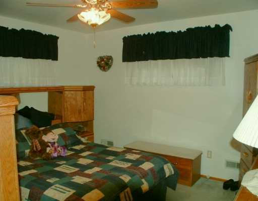 108 Shadyhill Road Pittsburgh, PA 15205 - Photo 5 of 8 Master Bedroom.