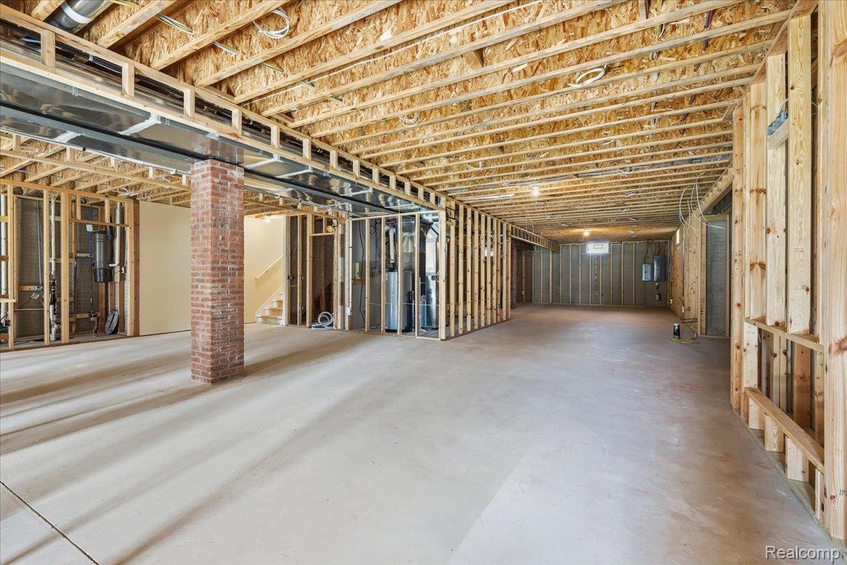 35339 West 13 Mile Road Farmington, MI 48331 - Photo 45 of 72 Unfinished below grade area