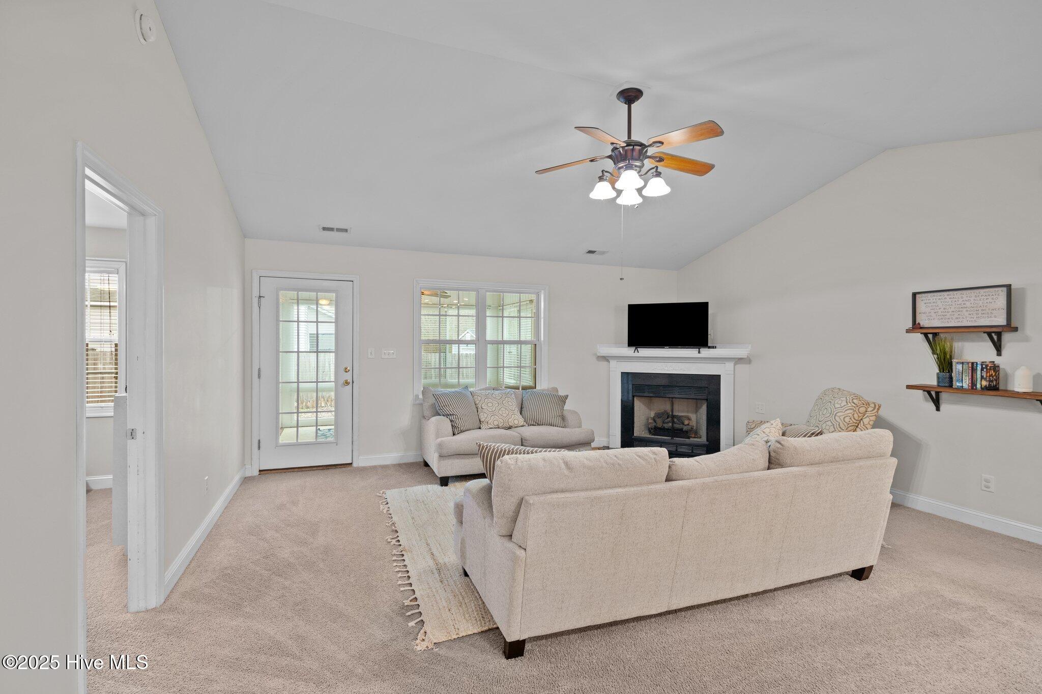417 Conner Grant Road New Bern, NC 28562 - Photo 13 of 47 13-web-or-mls-BLS_0030