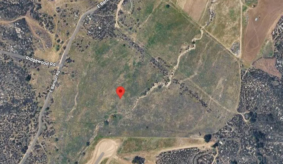 44715 East Benton Road Hemet, CA 92544 - Photo 3 of 4