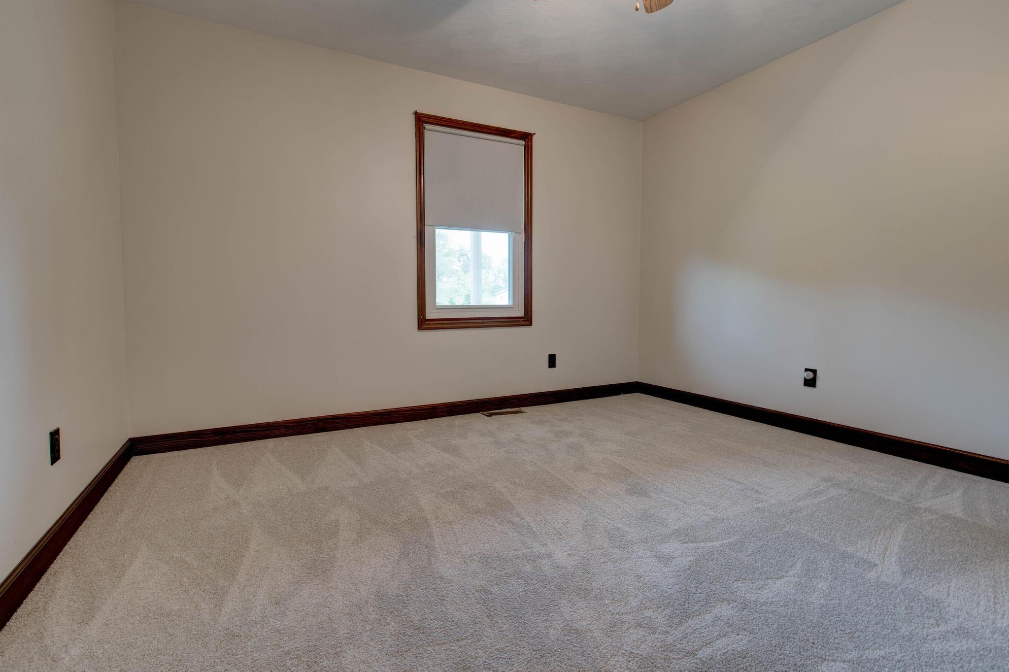 125 North Martin Road Jeffersonville, KY 40337 - Photo 16 of 20 PWM25248_49_50