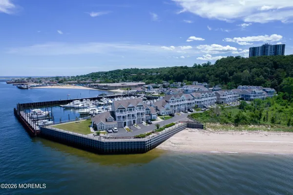 $5,900 | 13 Halfmoon Court, Unit 1106, Highlands, NJ 07732