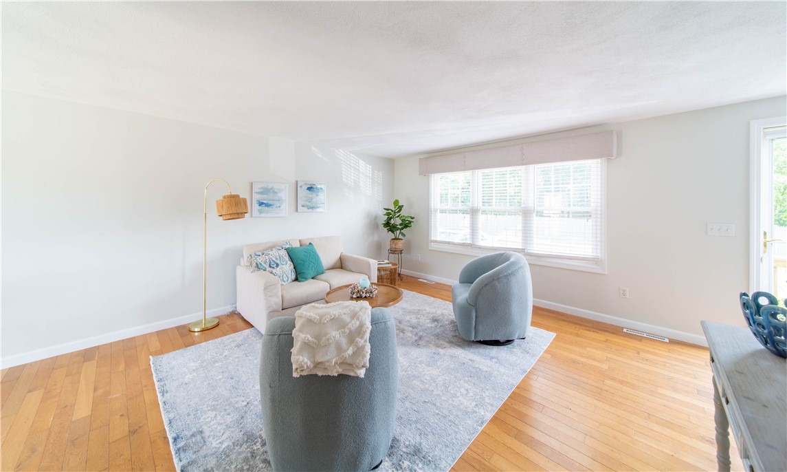 5804 Post Road, Unit 4 Warwick, RI 02818 - Photo 14 of 28