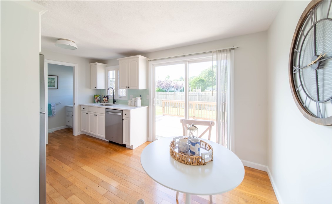 5804 Post Road, Unit 4 Warwick, RI 02818 - Photo 4 of 28