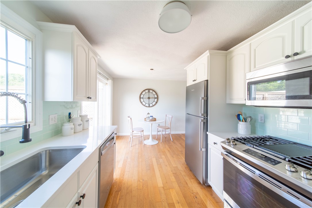 5804 Post Road, Unit 4 Warwick, RI 02818 - Photo 6 of 28