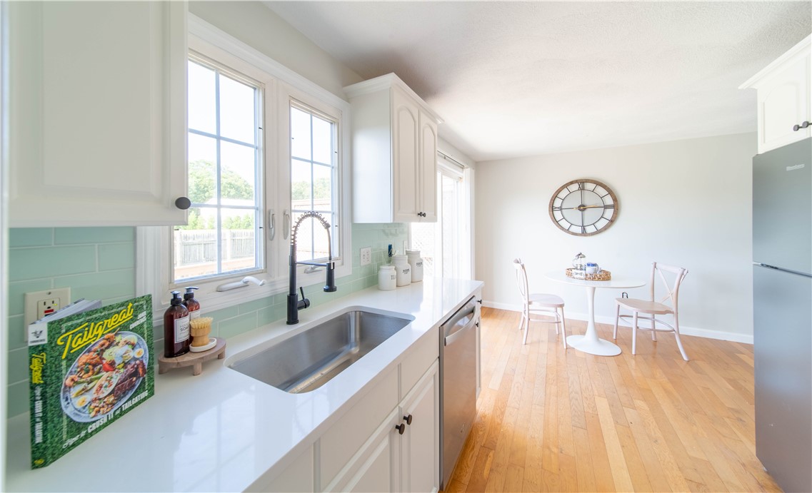 5804 Post Road, Unit 4 Warwick, RI 02818 - Photo 8 of 28