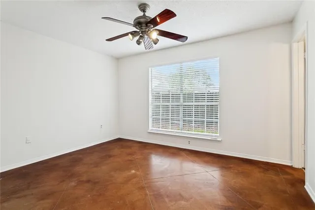 $1,675 | 716 Heavens Drive, Unit 7, Mandeville, LA 70471