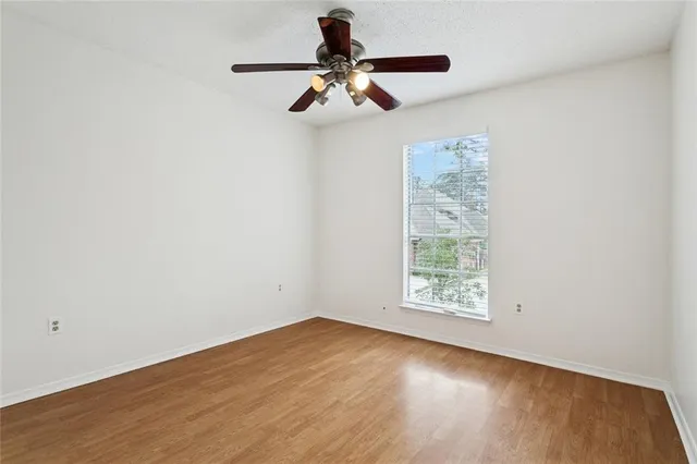 $1,675 | 716 Heavens Drive, Unit 7, Mandeville, LA 70471