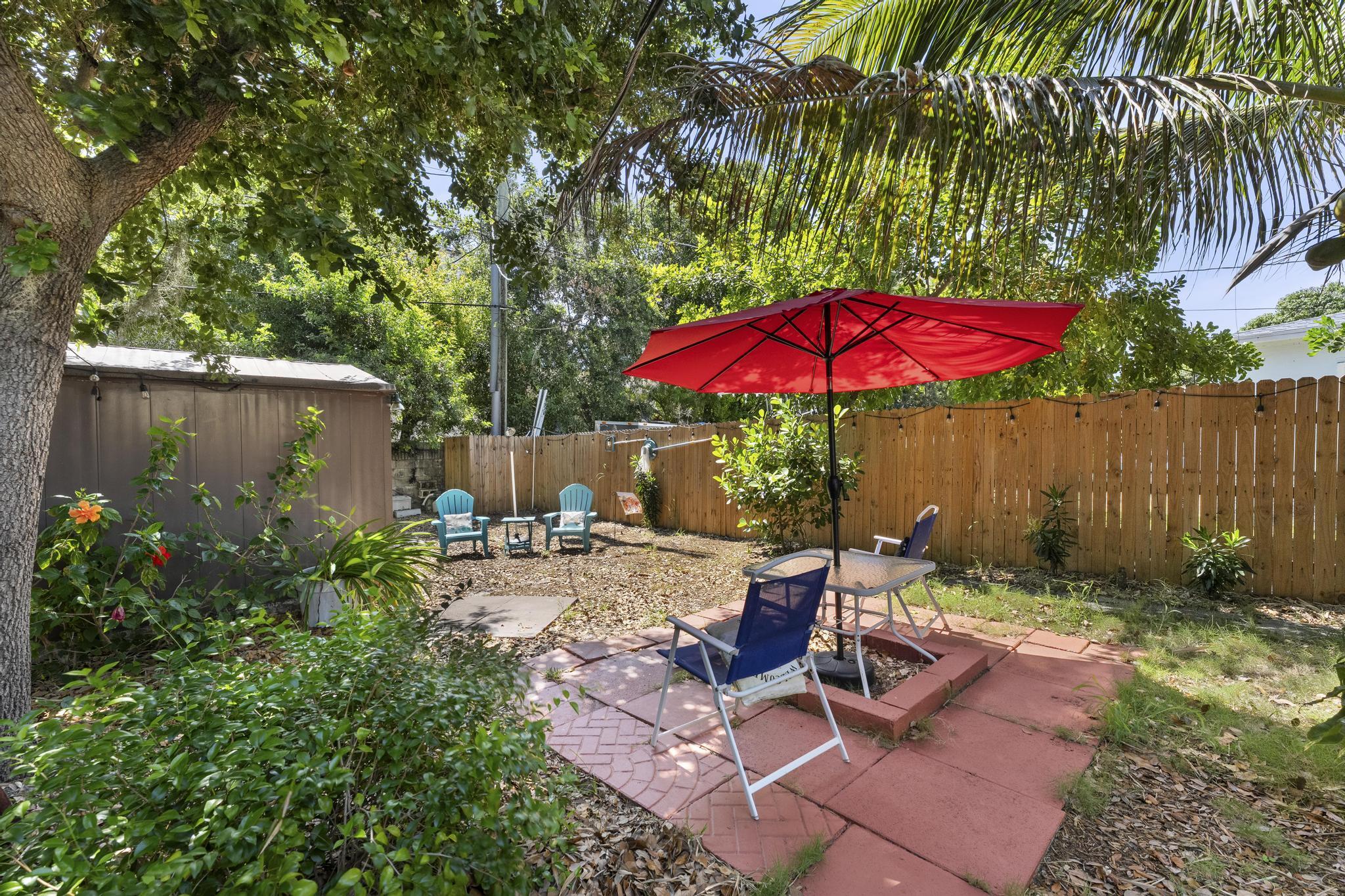 3032 Stanford Road West Palm Beach, FL 33405 - Photo 32 of 33 Backyard