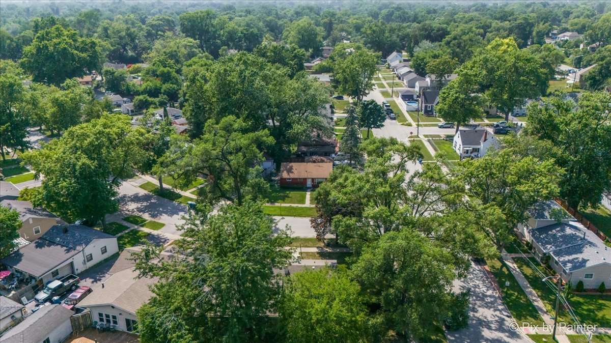 14903 Terrace Lane Midlothian, IL 60445 - Photo 14 of 15 an aerial view of residential house with outdoor space and trees all around