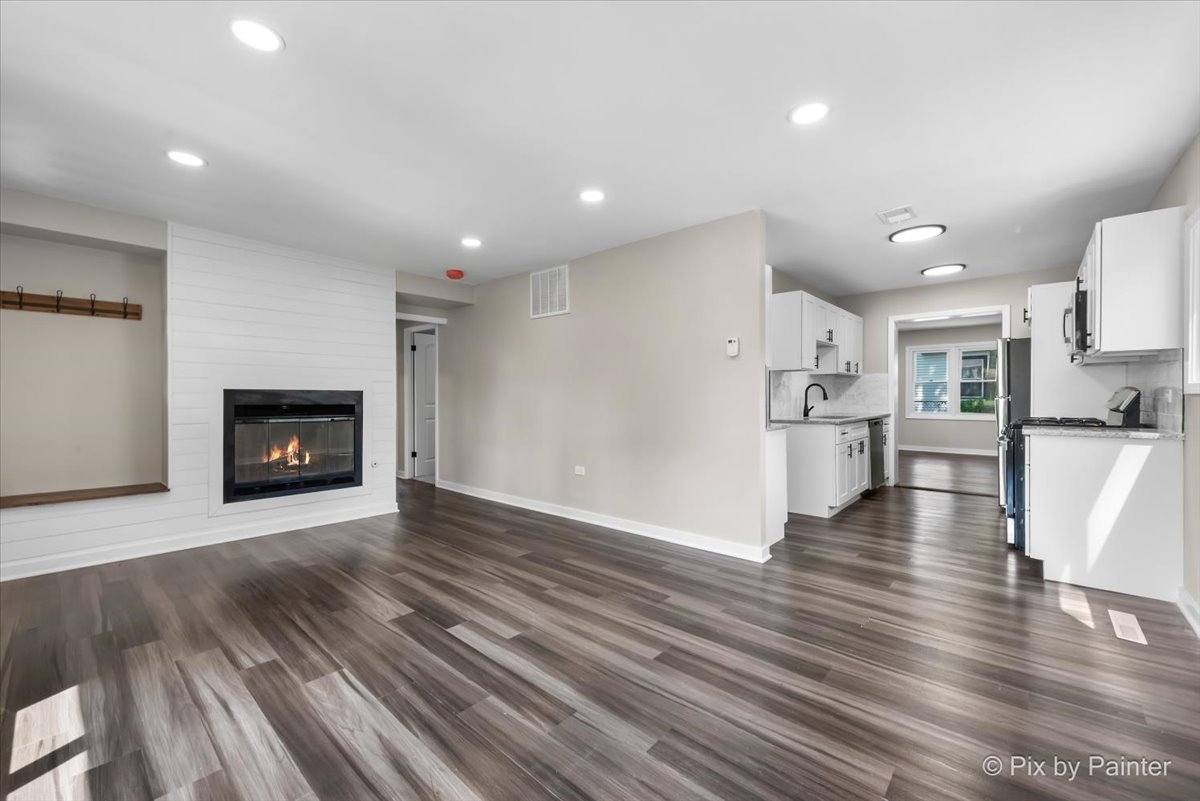 14903 Terrace Lane Midlothian, IL 60445 - Photo 5 of 32