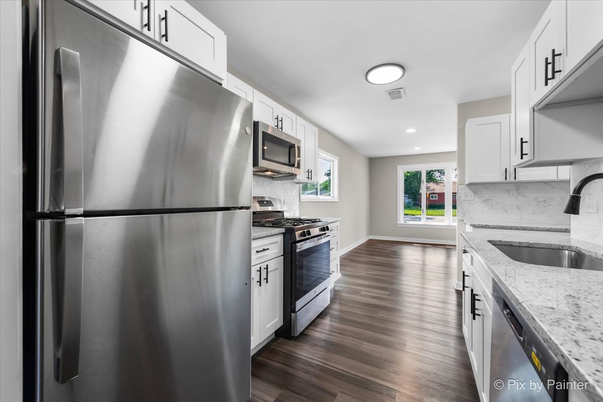 14903 Terrace Lane Midlothian, IL 60445 - Photo 8 of 32