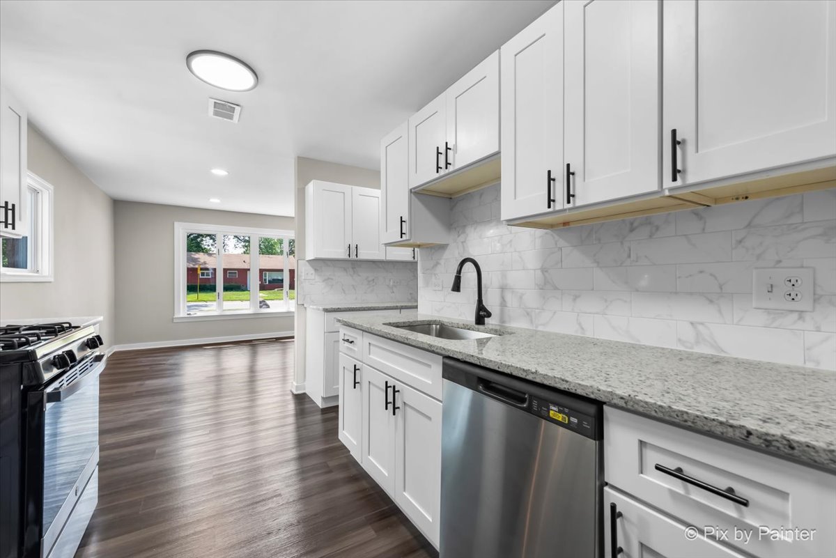 14903 Terrace Lane Midlothian, IL 60445 - Photo 9 of 32